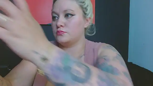 Snapshot of miley_jensen chatting on October 2025 09:39:01 PM miley jensen online show from October 2025 09:39:01 PM