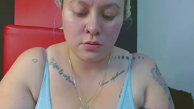 Snapshot of miley_jensen chatting on October 2025 10:20:02 PM miley jensen online show from October 2025 10:20:02 PM