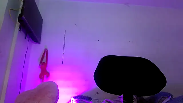 Snapshot of Katty_fox69 chatting on January 2025 06:12:01 AM Katty fox69 online show from January 2025 06:12:01 AM