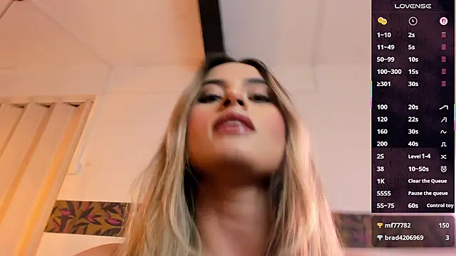 KiaraCarter online show from November 2025 08:41:02 PM