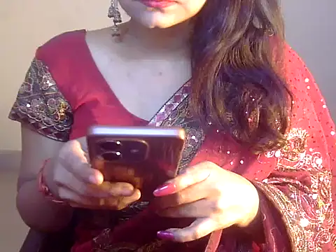 Snapshot of Lusty_Wife1 chatting on December 2024 07:01:01 PM Lusty Wife1 online show from December 2024 07:01:01 PM