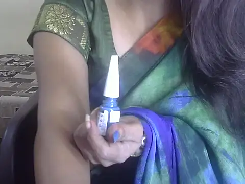 Snapshot of Lusty_Wife1 chatting on November 2025 04:40:01 PM Lusty Wife1 online show from November 2025 04:40:01 PM