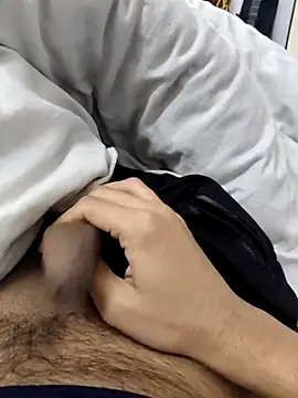 Snapshot of Horny_boy321 chatting on January 2026 07:11:01 PM Horny boy321 online show from January 2026 07:11:01 PM