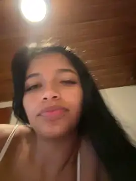 Snapshot of AgathaGeorgiou chatting on January 2025 12:42:02 AM AgathaGeorgiou online show from January 2025 12:42:02 AM