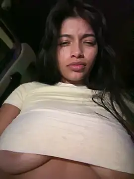 Snapshot of AgathaGeorgiou chatting on February 2025 03:11:02 AM AgathaGeorgiou online show from February 2025 03:11:02 AM