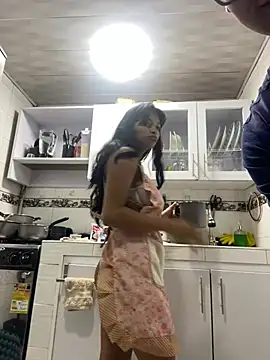 Snapshot of AgathaGeorgiou chatting on February 2025 01:32:01 AM AgathaGeorgiou online show from February 2025 01:32:01 AM