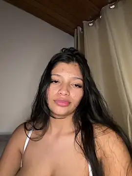 Snapshot of AgathaGeorgiou chatting on September 2025 10:24:02 PM AgathaGeorgiou online show from September 2025 10:24:02 PM