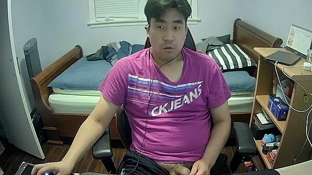 Snapshot of Koreanboy171 chatting on February 2026 04:44:02 AM Koreanboy171 online show from February 2026 04:44:02 AM