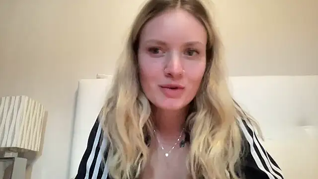 mariemelissah online show from February 2025 02:43:02 PM