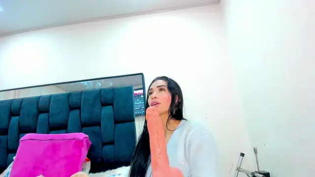 Snapshot of AntonelaNeri chatting on January 2025 01:22:02 PM AntonelaNeri online show from January 2025 01:22:02 PM