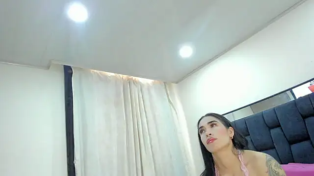 Snapshot of AntonelaNeri chatting on February 2025 04:04:01 PM AntonelaNeri online show from February 2025 04:04:01 PM