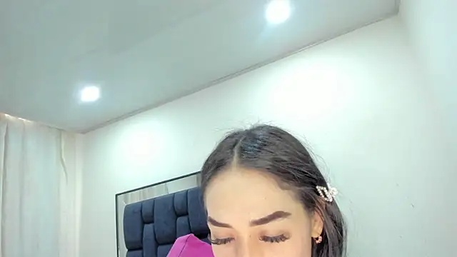 Snapshot of AntonelaNeri chatting on February 2025 12:48:02 PM AntonelaNeri online show from February 2025 12:48:02 PM