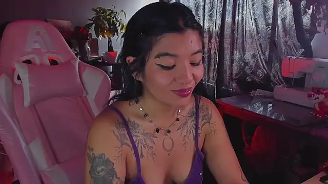 annie walker6 online show from October 2025 05:33:01 PM