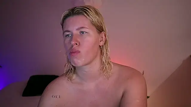 moonamii online show from January 2025 04:09:01 PM