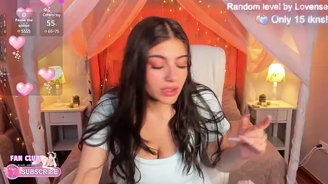 Snapshot of Ellie_Jhonson__ chatting on March 2025 03:15:02 PM Ellie Jhonson online show from March 2025 03:15:02 PM