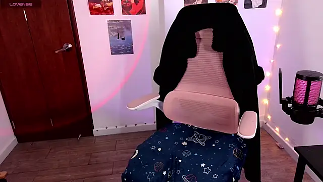 Ellie Jhonson   online show from May 2026 03:25:02 AM