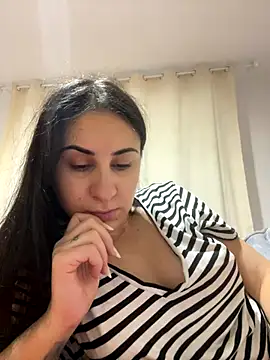 Snapshot of JenniferEdith chatting on December 2024 10:32:02 AM JenniferEdith online show from December 2024 10:32:02 AM