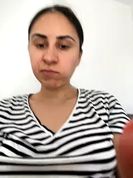 Snapshot of JenniferEdith chatting on September 2025 11:45:02 AM JenniferEdith online show from September 2025 11:45:02 AM