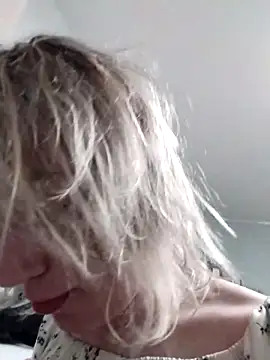 Linda Gregory online show from October 2025 10:18:01 PM