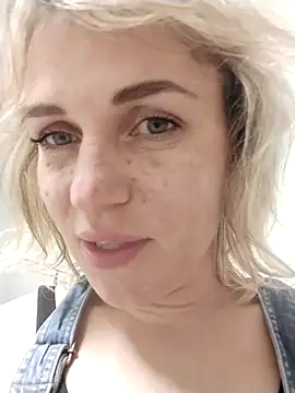 Linda Gregory online show from October 2025 02:01:02 AM