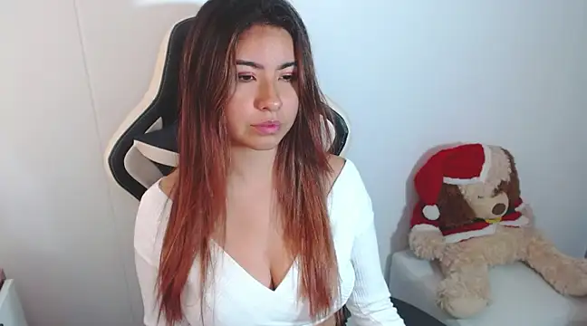 alice middlee online show from December 2024 06:53:02 PM