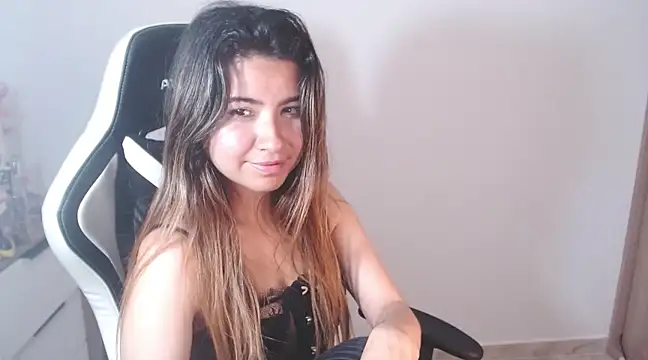 alice middlee online show from February 2025 09:38:02 PM