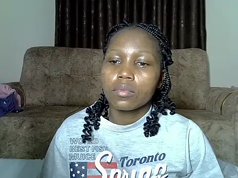 Snapshot of AurelAda chatting on November 2025 11:15:01 PM AurelAda online show from November 2025 11:15:01 PM