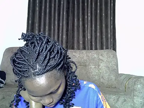 Snapshot of AurelAda chatting on November 2025 12:32:02 AM AurelAda online show from November 2025 12:32:02 AM