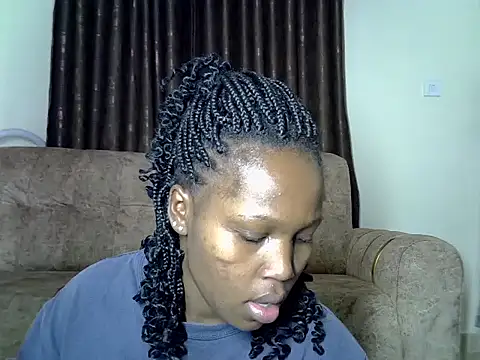 Snapshot of AurelAda chatting on November 2025 12:13:02 AM AurelAda online show from November 2025 12:13:02 AM