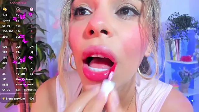 crisbell lopez online show from May 2026 01:45:02 AM
