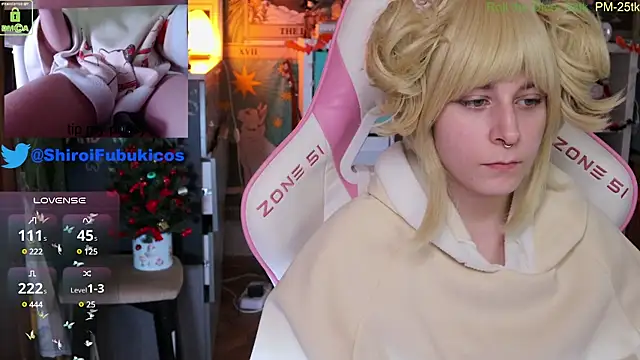 Snapshot of ShiroiFubuki chatting on December 2024 10:44:02 AM ShiroiFubuki online show from December 2024 10:44:02 AM