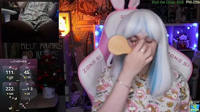 Snapshot of ShiroiFubuki chatting on December 2024 05:48:01 PM ShiroiFubuki online show from December 2024 05:48:01 PM