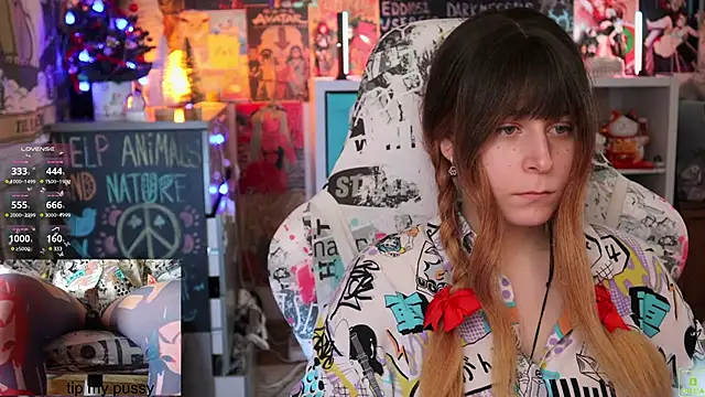 Snapshot of ShiroiFubuki chatting on January 2025 07:11:02 AM ShiroiFubuki online show from January 2025 07:11:02 AM