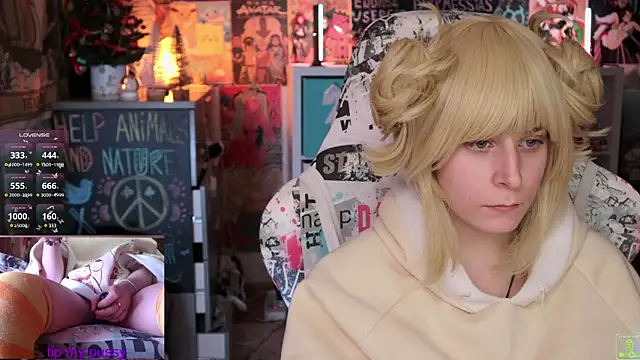 Snapshot of ShiroiFubuki chatting on January 2025 05:31:02 PM ShiroiFubuki online show from January 2025 05:31:02 PM