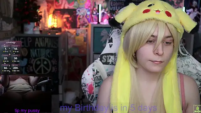 Snapshot of ShiroiFubuki chatting on February 2025 02:21:01 PM ShiroiFubuki online show from February 2025 02:21:01 PM