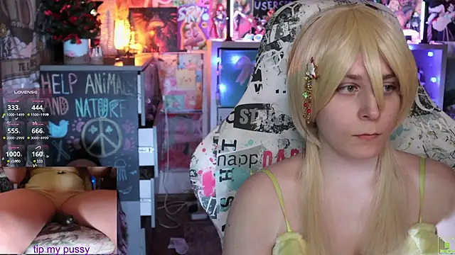 Snapshot of ShiroiFubuki chatting on March 2025 03:59:02 PM ShiroiFubuki online show from March 2025 03:59:02 PM