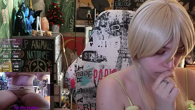 Snapshot of ShiroiFubuki chatting on March 2025 09:38:02 AM ShiroiFubuki online show from March 2025 09:38:02 AM