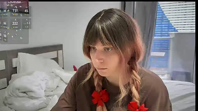 Snapshot of ShiroiFubuki chatting on September 2025 01:46:01 PM ShiroiFubuki online show from September 2025 01:46:01 PM