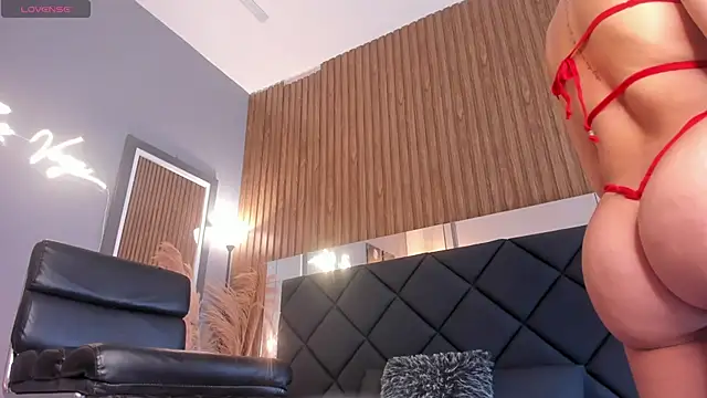 Snapshot of Zoevegass chatting on January 2025 05:26:02 PM Zoevegass online show from January 2025 05:26:02 PM