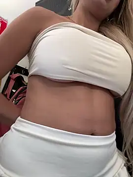 Snapshot of Zoevegass chatting on January 2025 06:10:02 PM Zoevegass online show from January 2025 06:10:02 PM