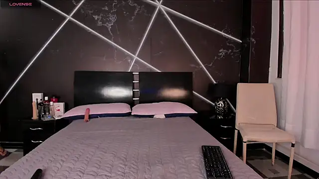 Snapshot of _valeriiee_ chatting on January 2025 12:15:02 PM valeriiee online show from January 2025 12:15:02 PM