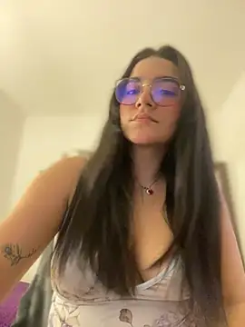 Lia flowers online show from March 2025 11:05:01 PM