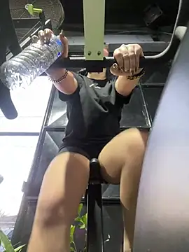 Lia flowers online show from March 2025 11:11:02 PM