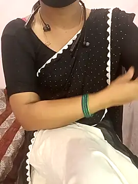 Mallu-Gayathri Arun online show from September 2025 05:08:02 AM