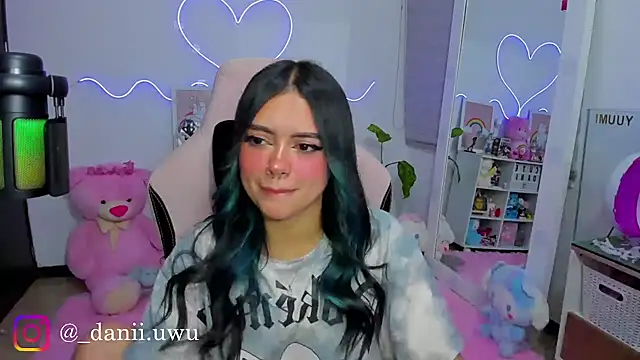 CuteDani  online show from March 2026 03:11:02 AM