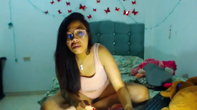 AmaraRoberts420 online show from January 2025 04:19:02 AM