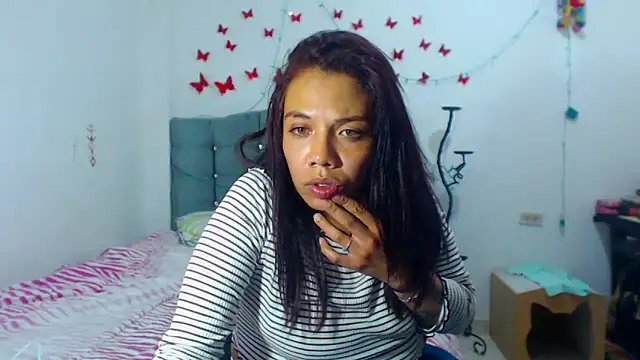 AmaraRoberts420 online show from March 2025 01:42:02 AM