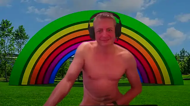 JulioMaximus online show from March 2026 06:35:02 PM