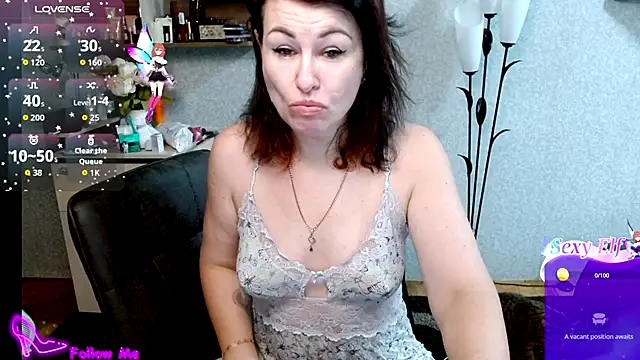 BeatriksS online show from April 2026 05:18:02 AM