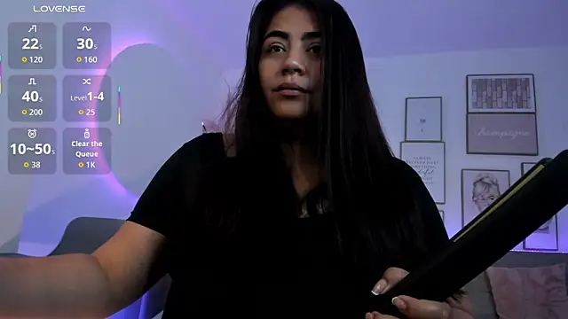 silvia lane online show from October 2025 07:06:02 AM